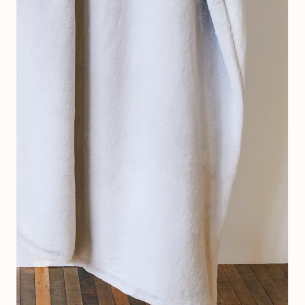 UnHide blanket - Picture 3 of 4